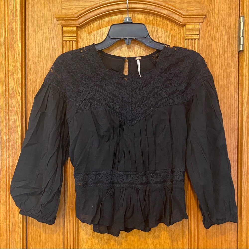 FREE PEOPLE TOP SZ M